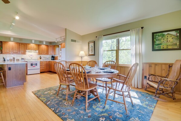 Cottage (2 Bedrooms) | Interior