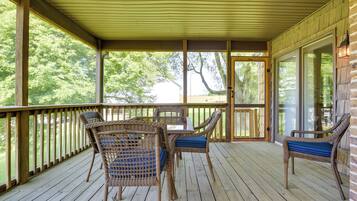 Cottage (2 Bedrooms) | Interior