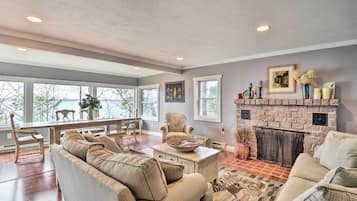 Cottage (5 Bedrooms) | Front of property