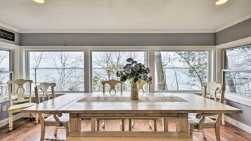 Cottage (5 Bedrooms) | Interior