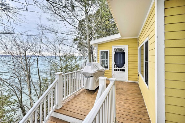 Cottage (5 Bedrooms) | Interior - Waterfront Cottage on Sawmill Bay w/ Deck! (Clayton)