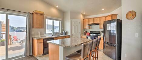 独立别墅 (3 Bedrooms) | 私人厨房 | 微波炉、烤箱、炉灶、洗碗机