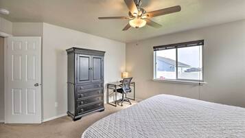 House (3 Bedrooms) | 3 bedrooms, laptop workspace, iron/ironing board, free cribs/infant beds