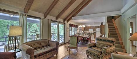 House (3 Bedrooms) | Interior