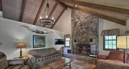 Mountain Escape w/ Hiking ~ 5 Mi to Bryson City!