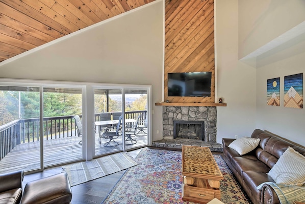 Rumah (4 Bedrooms) | Bagian depan properti