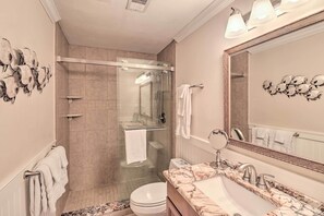 Rumah (2 Bedrooms) | Kamar mandi | Shower