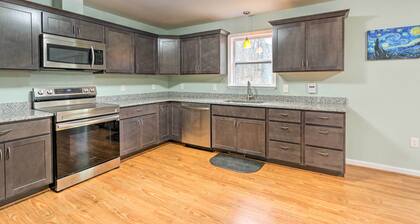 Private Mountain Home Near Shenandoah River!