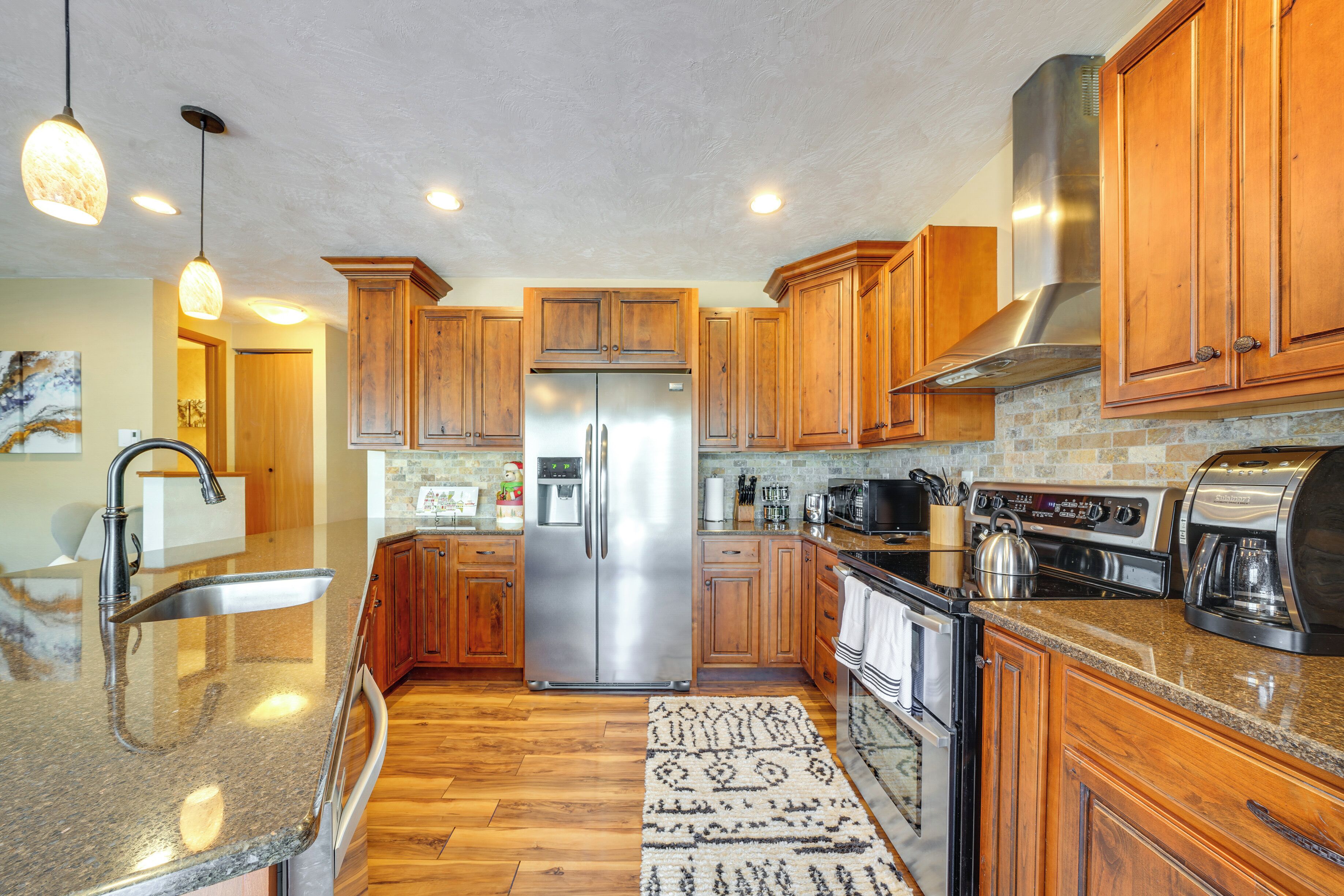 المنشأة من الداخل