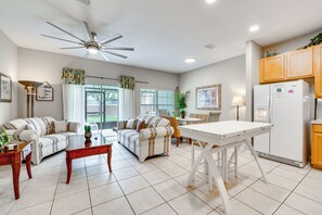 Interior - 6 Mi to Disney: Resort Home w/ Pool Access! (Kissimmee)