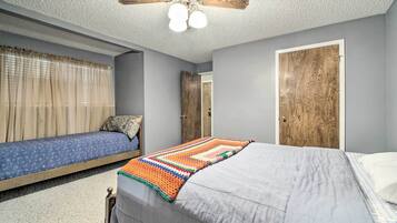 House (3 Bedrooms) | 3 bedrooms, laptop workspace, iron/ironing board, free cribs/infant beds