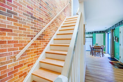 Kitty Hawk Vacation Rental: 1 Mi to Beaches!