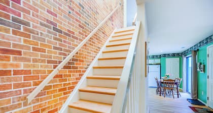 Kitty Hawk Vacation Rental: 1 Mi to Beaches!