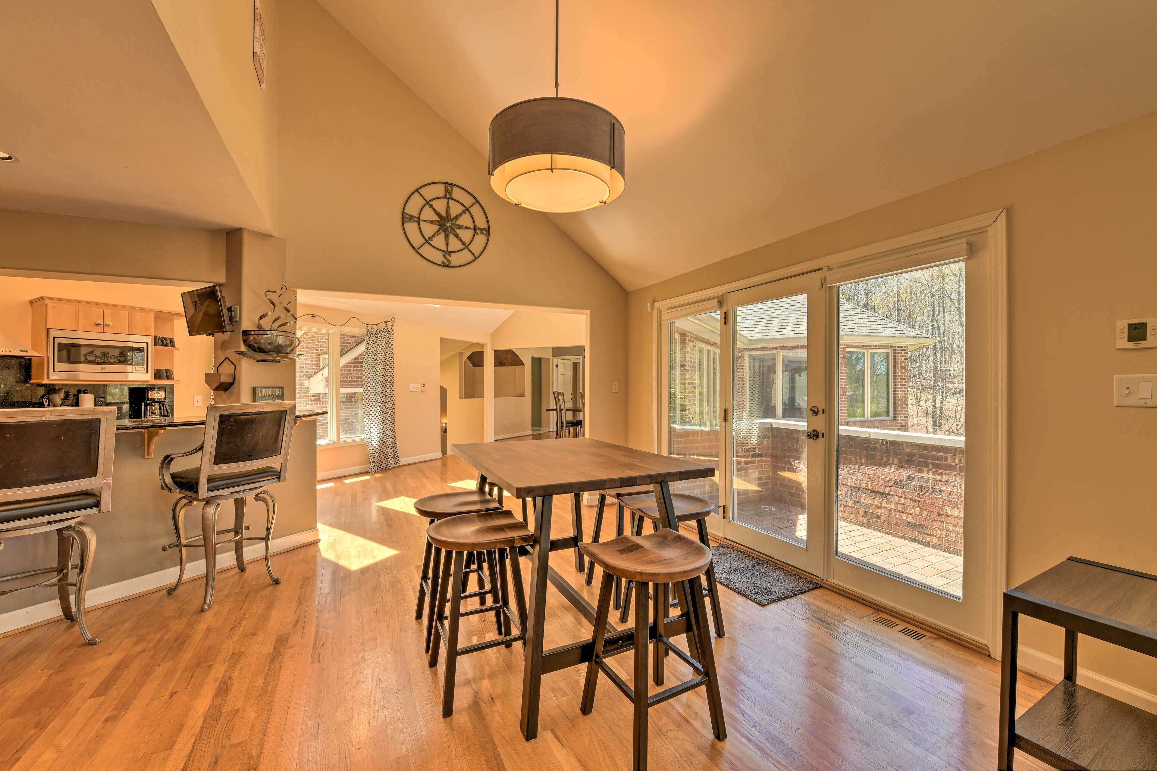 Luxury Mooresville Manor w/ Pool & Lake Access!