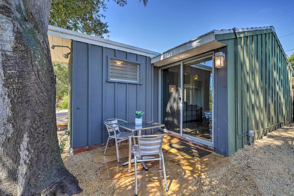 Apartment (0 Bedroom) | Interior