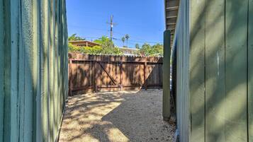 Apartment (0 Bedroom) | Interior