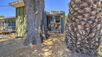 Apartment (0 Bedroom) | Interior