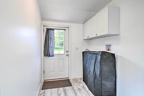 Cottage (2 Bedrooms) | Interior