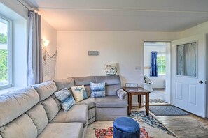 Cottage (2 Bedrooms) | Interior