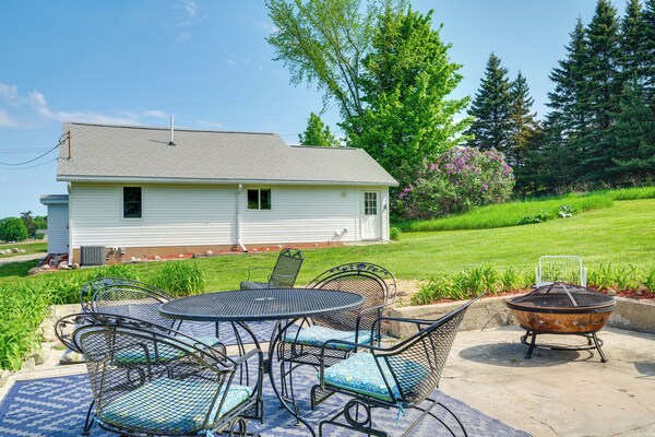3 Mi To Lake Michigan: The Country Cottage - Torch Lake, MI