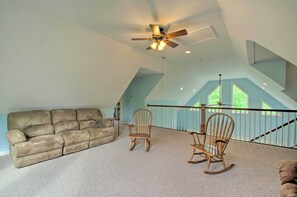 House (4 Bedrooms) | Interior - Yogis Paradise w/ Deck ~ 1 Mi to Yogaville! (Buckingham)
