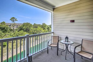 Interior - Shuttle to Ocean! North Myrtle Beach Retreat (North Myrtle Beach)