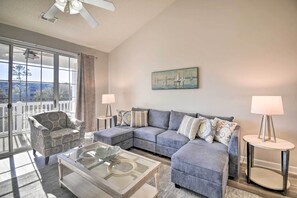 Apartment (2 Bedrooms) | Front of property