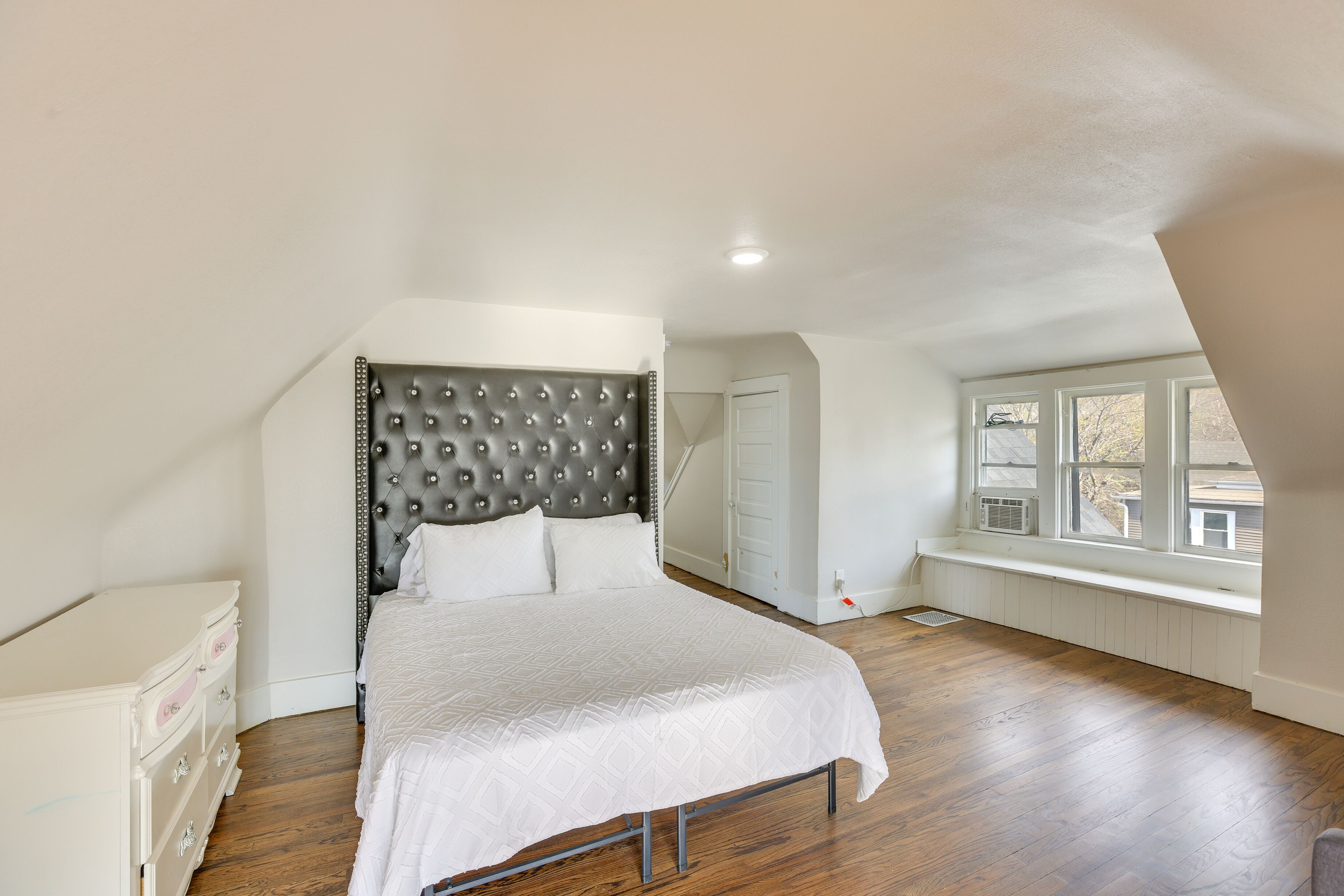 Omaha Historic Home Rental w/ Modern Interior!