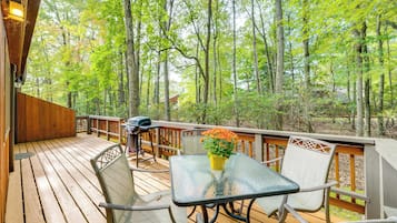 Apartment (2 Bedrooms) | Front of property