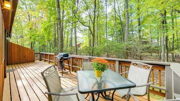 Apartment (2 Bedrooms) | Front of property
