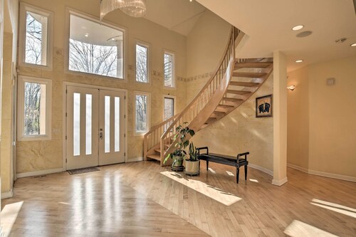 Elegant Riverwoods Escape w/ Private Sauna!