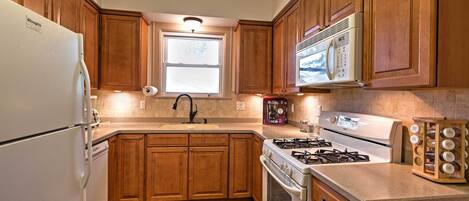 House (4 Bedrooms) | Bahagian dalam