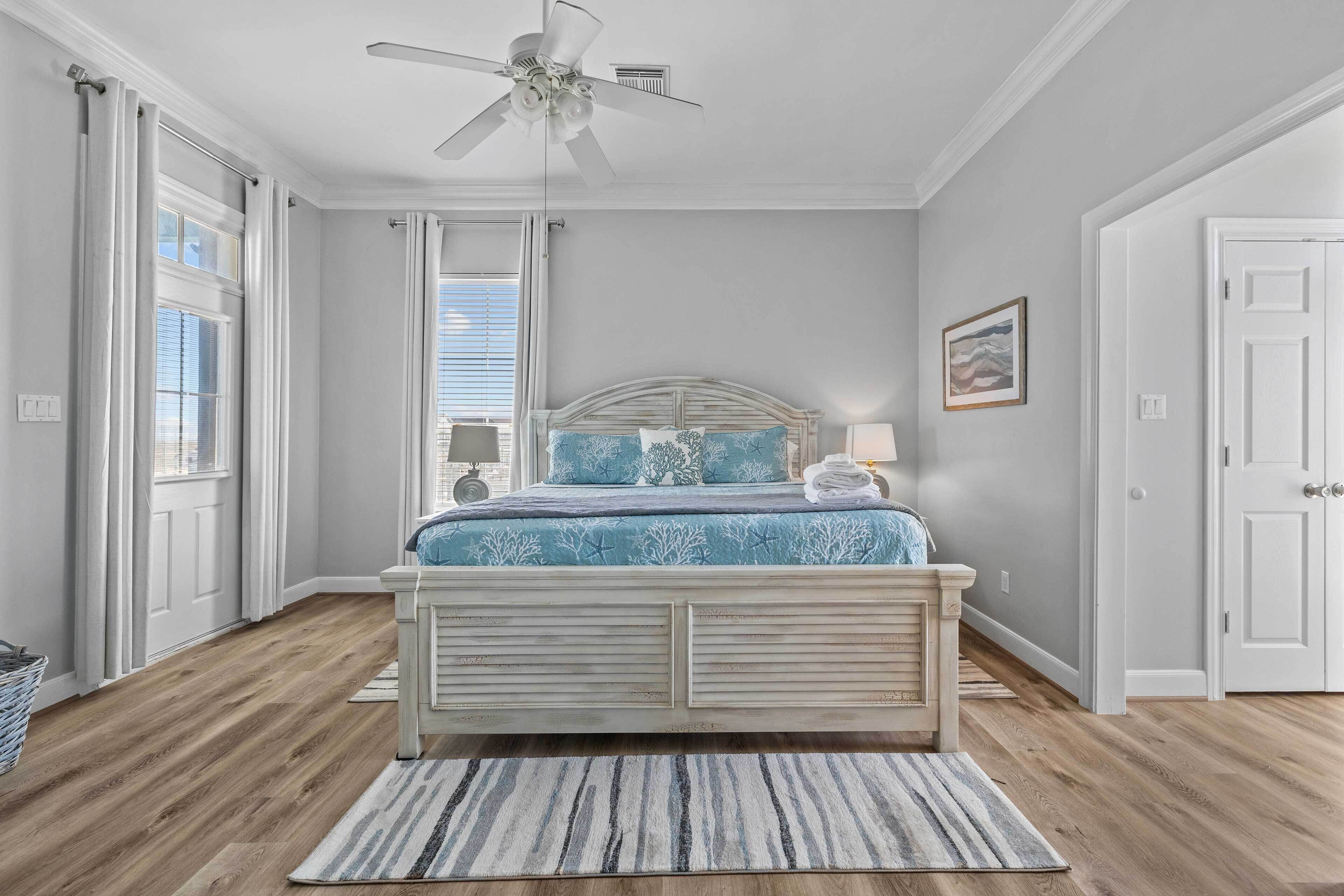 Waterfront Freeport Home w/ Boat Dock Access!