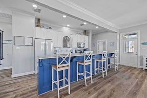 House (3 Bedrooms) | Interior - Boat Dock Access: Waterfront Freeport Home! (Freeport)