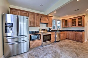 Casa (Multiple Bedrooms) | Interior