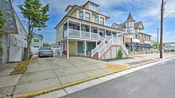 House (Multiple Bedrooms) | Interior