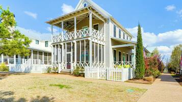 House (5 Bedrooms) | Interior