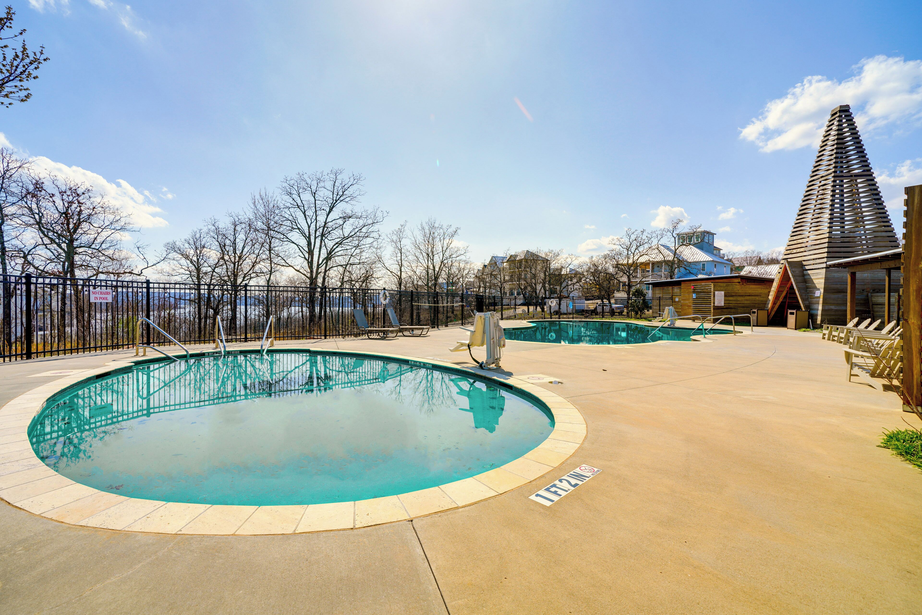 Carlton Landing Home w/ Poolside Lake View!