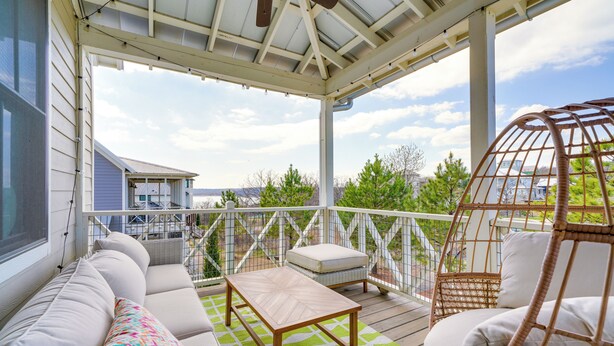 House (5 Bedrooms) | Interior - Carlton Landing Home w/ Poolside Lake View! (Eufaula)