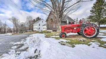 House (5 Bedrooms) | Interior