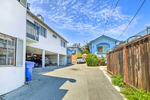 Apartment (2 Bedrooms) | Interior - Cozy Monterey Apartment - Walk to Wharf & Dtwn! (Monterey)