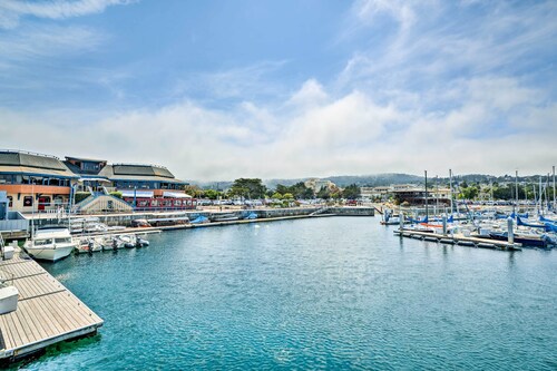 Cozy Monterey Apartment - Walk to Wharf & Dtwn!