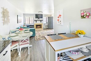 Apartment (2 Bedrooms) | Interior - Cozy Monterey Apartment - Walk to Wharf & Dtwn! (Monterey)