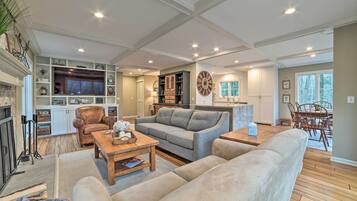 House (4 Bedrooms) | Interior