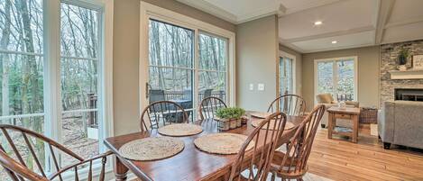 House (4 Bedrooms) | Interior