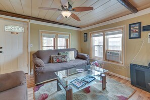 House (1 Bedroom) | Interior