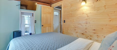 House (1 Bedroom) | Interior