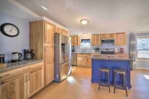 House (3 Bedrooms) | Interior - Family-friendly Bernice Home: 2 Mi to Lake & Park! (Afton)