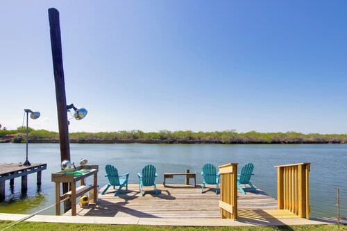 Sunny, Waterfront Rio Hondo Studio w/ Shared Perks