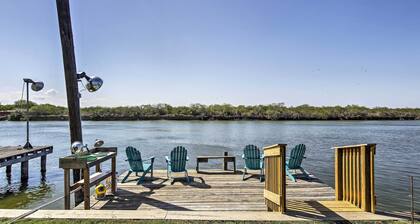 Waterfront Rio Hondo Studio w/ Shared Grill & Dock